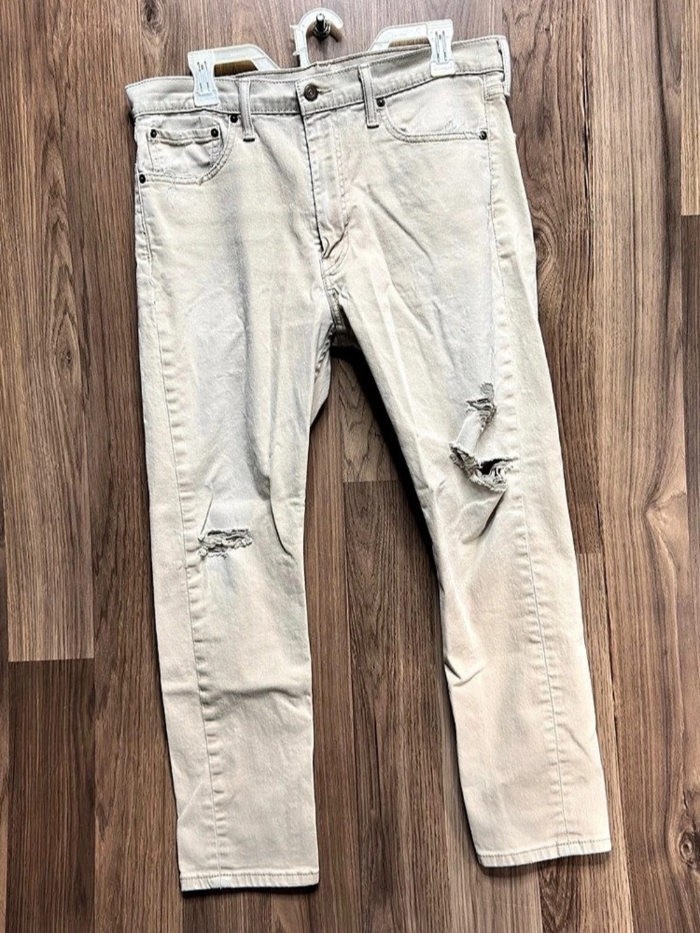 Levi’s 510 Skinny Jeans Men’s 36x29 Cream Off White Distressed